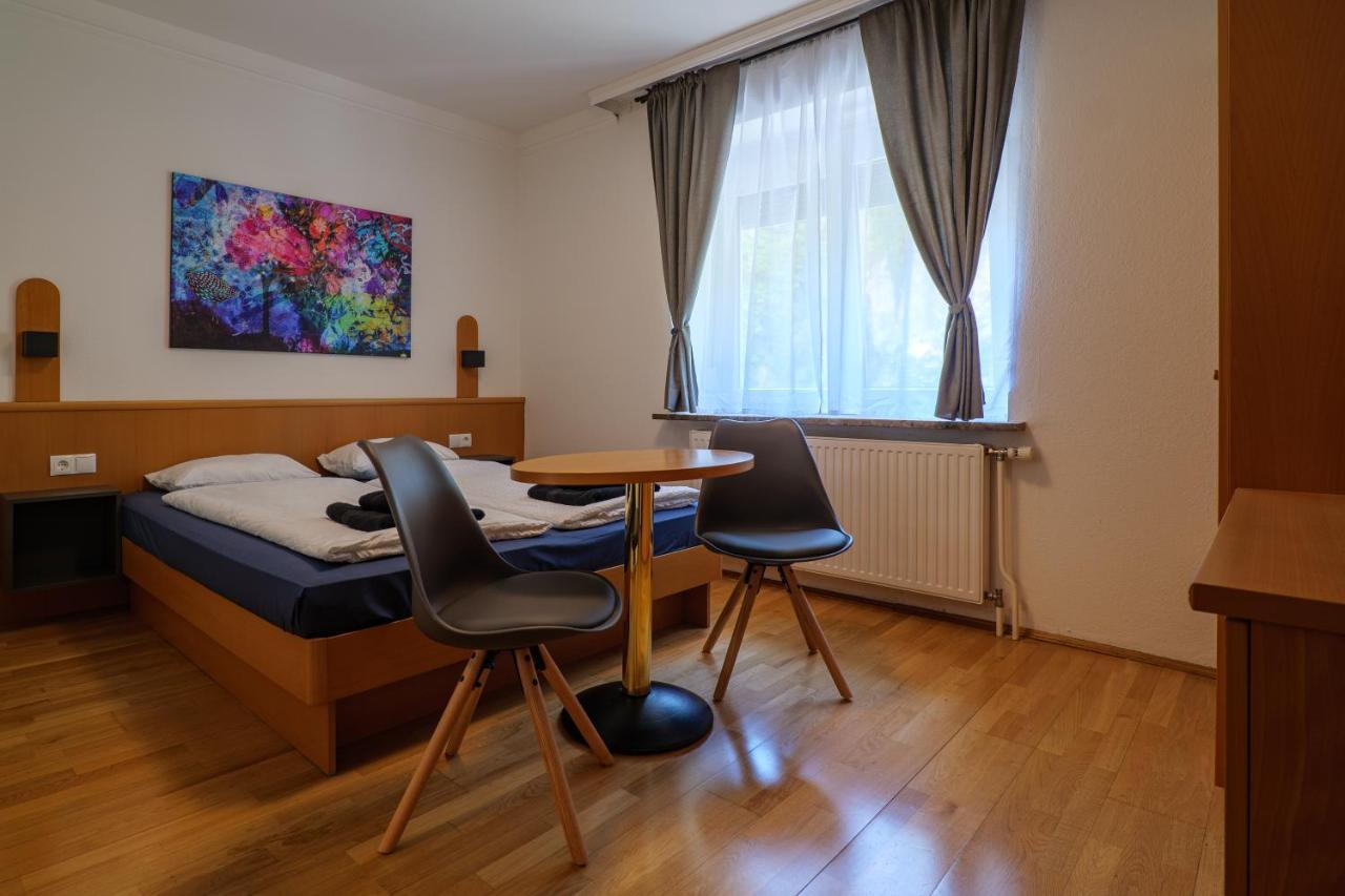 Flataid Gaestehaus Graschi - Steinbergstrasse Грац Екстер'єр фото