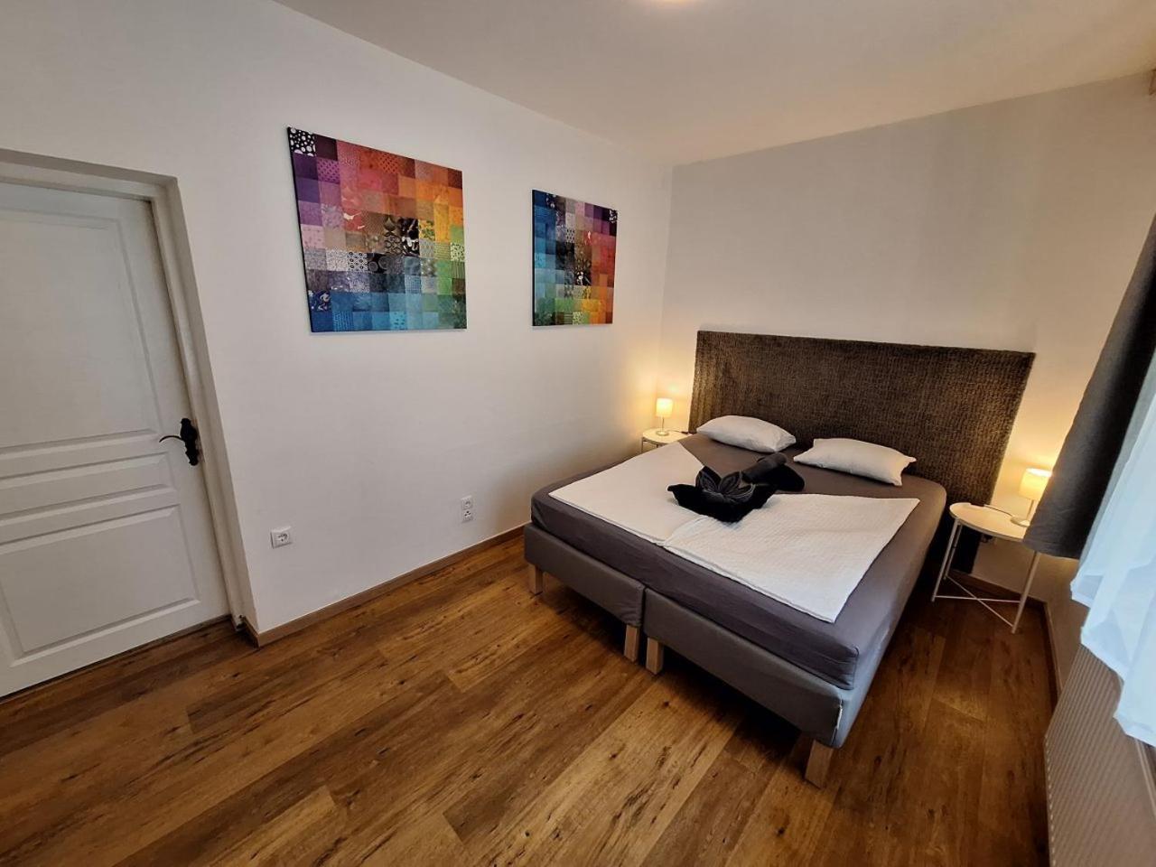 Flataid Gaestehaus Graschi - Steinbergstrasse Грац Екстер'єр фото